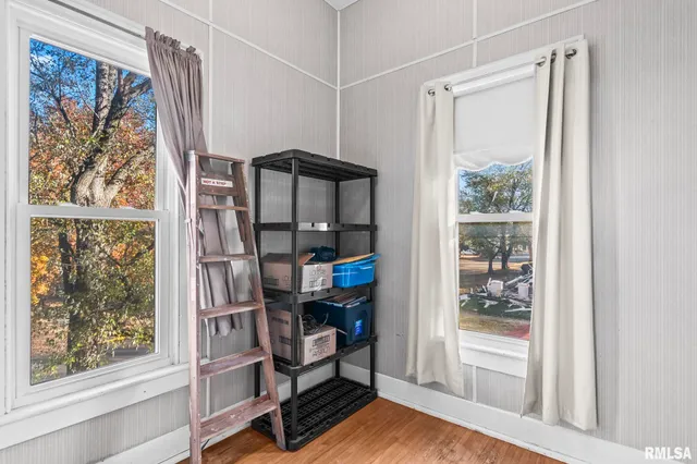 $149,900 | 203 West Sheridan Road, Petersburg, IL 62675