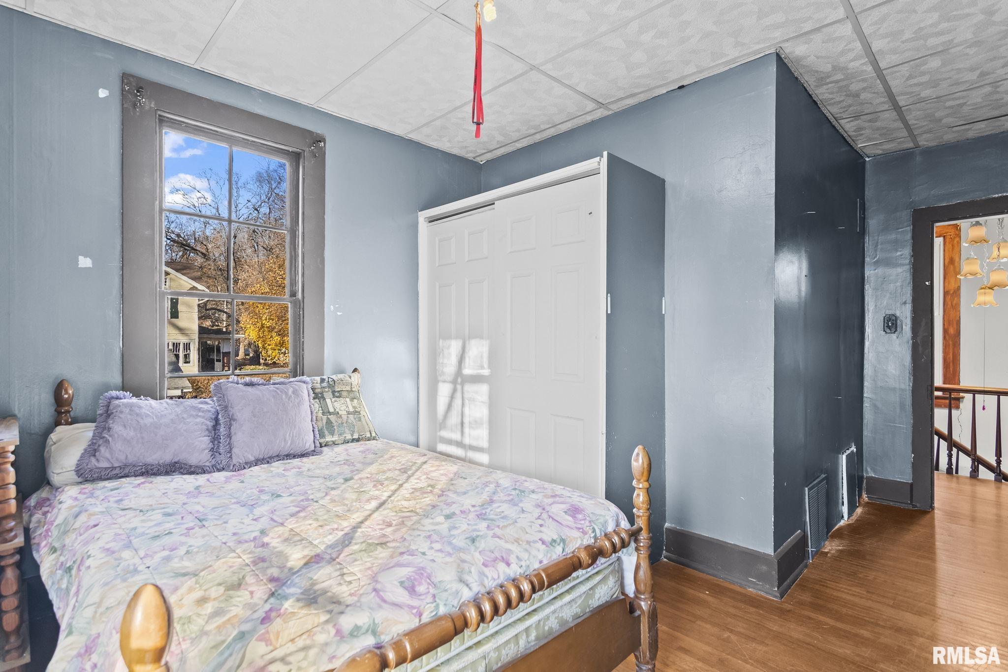 203 West Sheridan Road Petersburg, IL 62675 - Photo 27 of 38