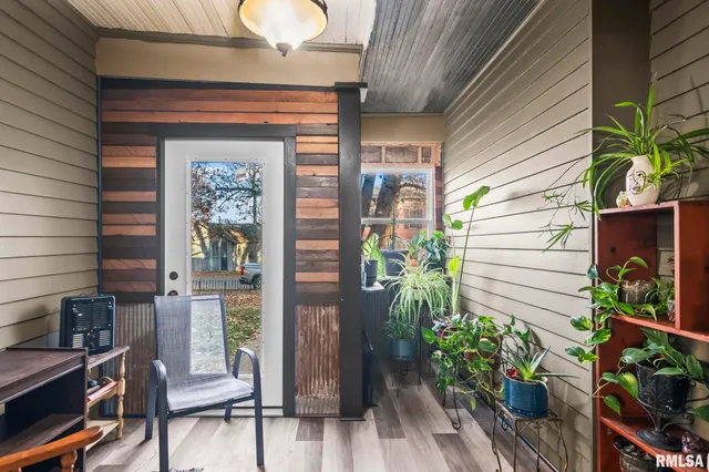 $149,900 | 203 West Sheridan Road, Petersburg, IL 62675