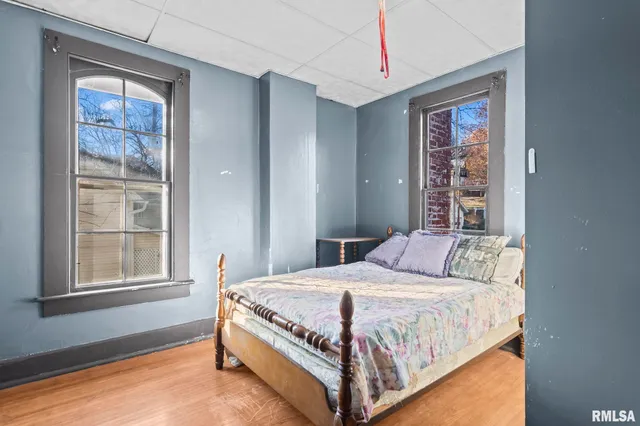 $149,900 | 203 West Sheridan Road, Petersburg, IL 62675