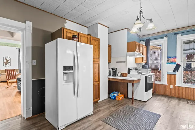 $149,900 | 203 West Sheridan Road, Petersburg, IL 62675