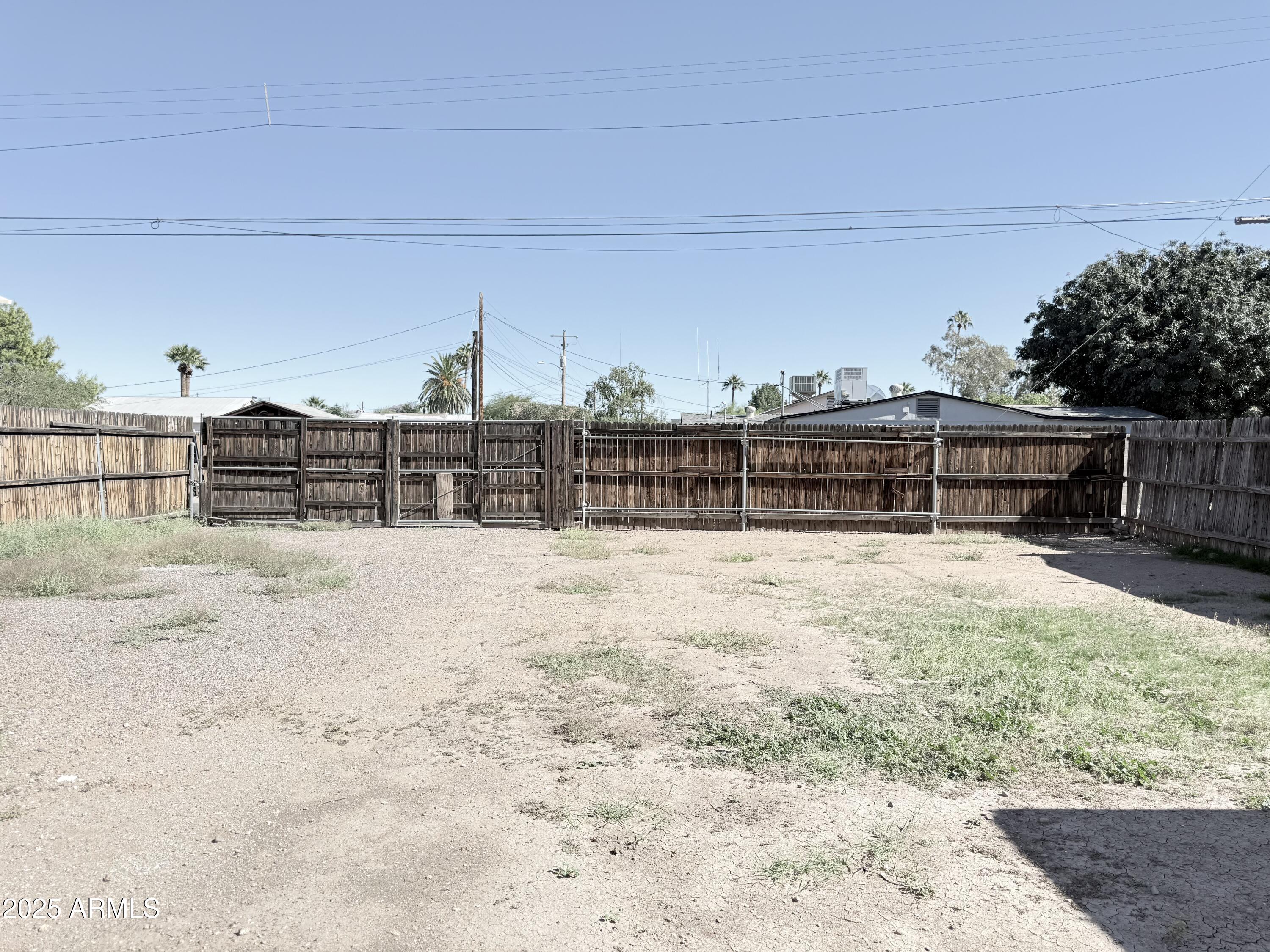 3809 North 9th Place Phoenix, AZ 85014 - Photo 27 of 28 a view of a terrace