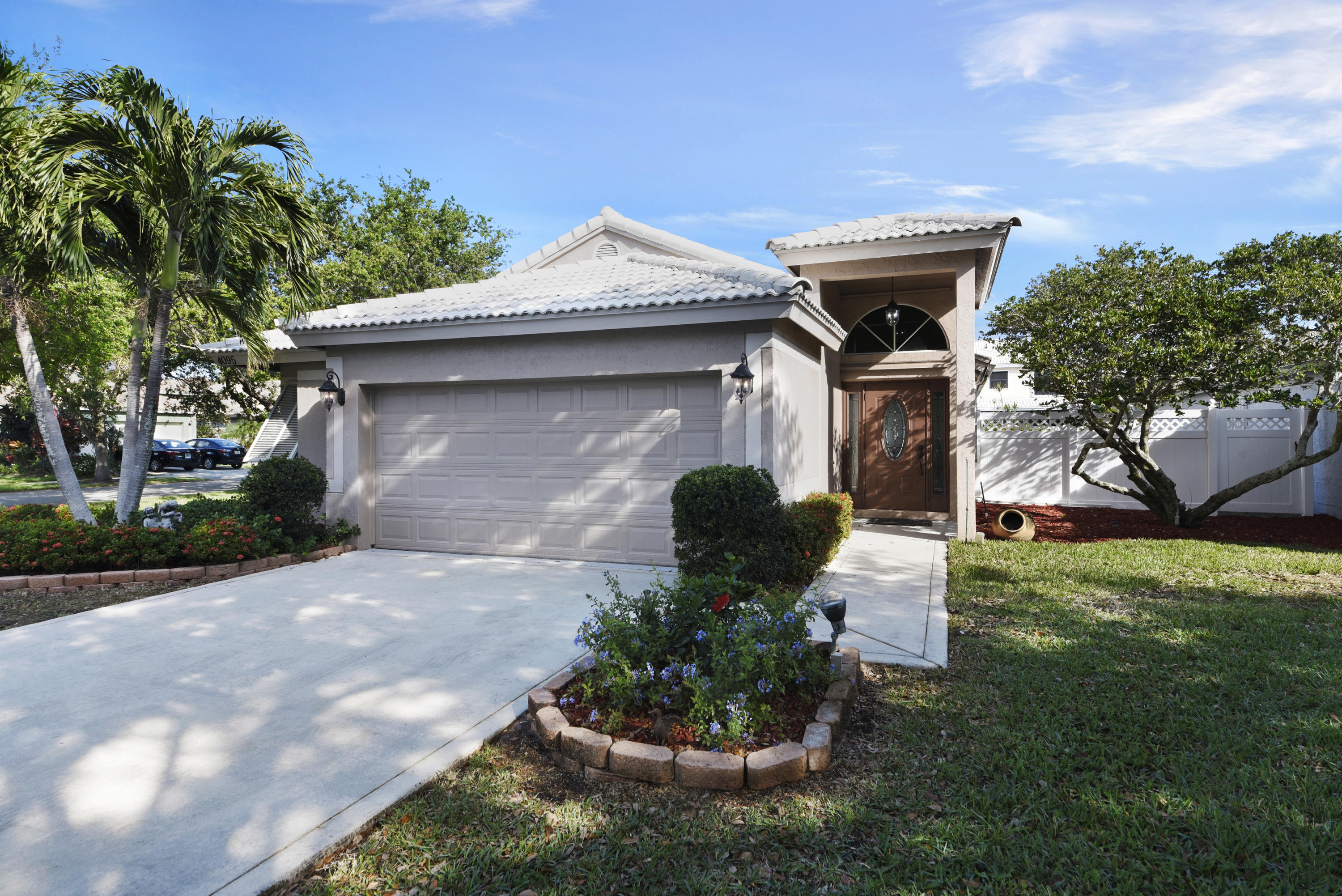 4095 Sabal Lakes Road Delray Beach, FL 33445 - Photo 1 of 21 01