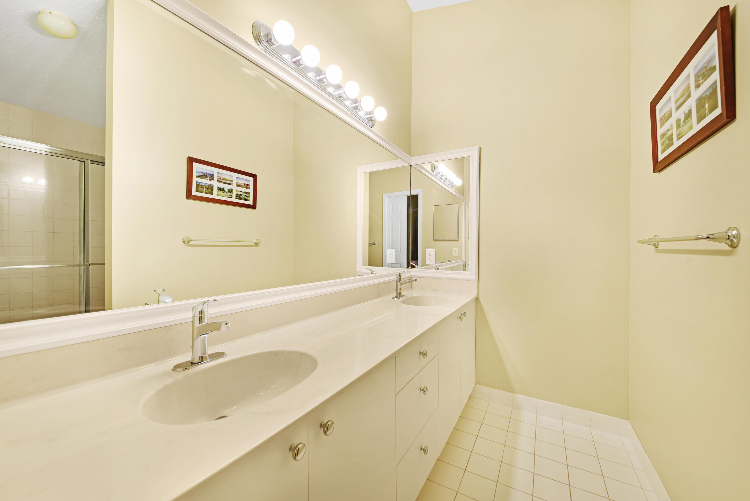 4095 Sabal Lakes Road Delray Beach, FL 33445 - Photo 8 of 21 08