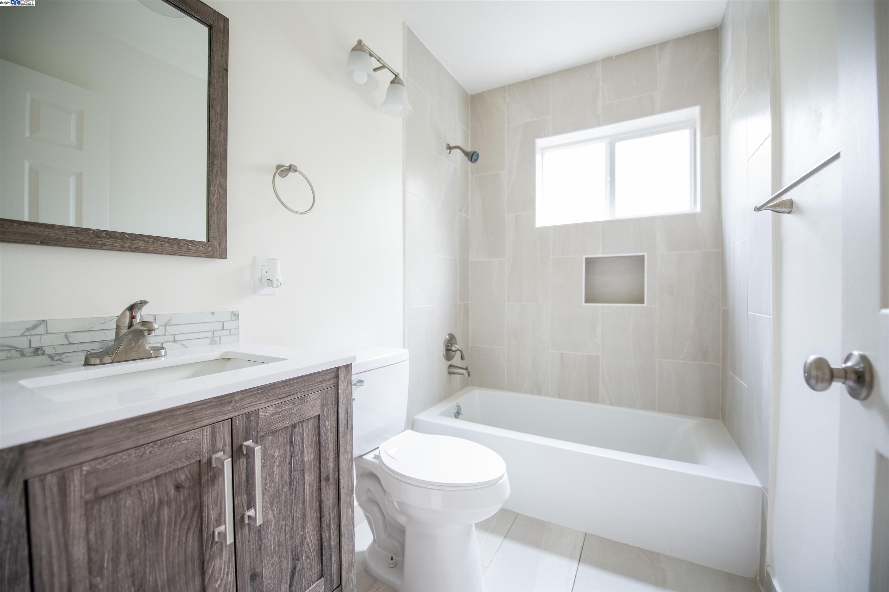 1815 Fairview Street, Unit 2 Berkeley, CA 94703 - Photo 8 of 11