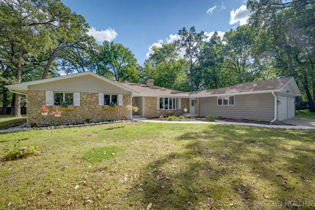 $489,000 | 21547 South Nadia Drive, Shorewood, IL 60404