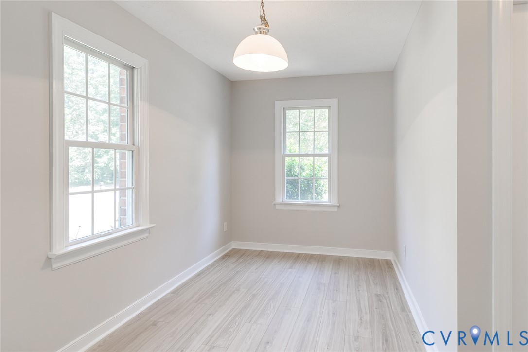6701 Caboose Lane Sandston, VA 23150 - Photo 9 of 28 Charming eat-in space tucked conveniently beside t