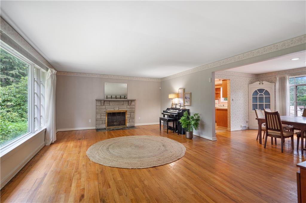 504 Edgewood Road Pittsburgh, PA 15221 - Photo 5 of 47 Gallery Image 5
