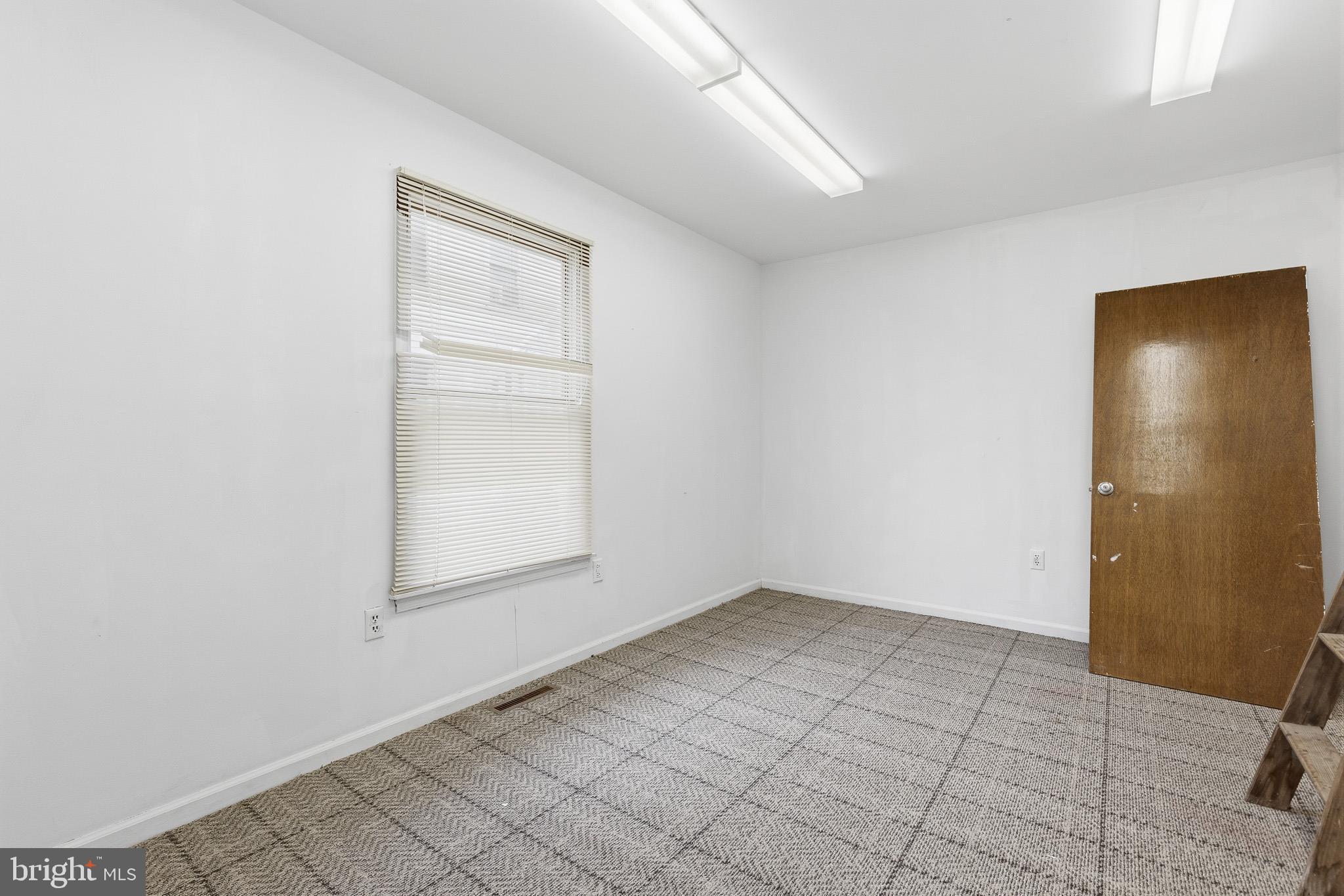 212 West Main Street Elkton, MD 21921 - Photo 14 of 35