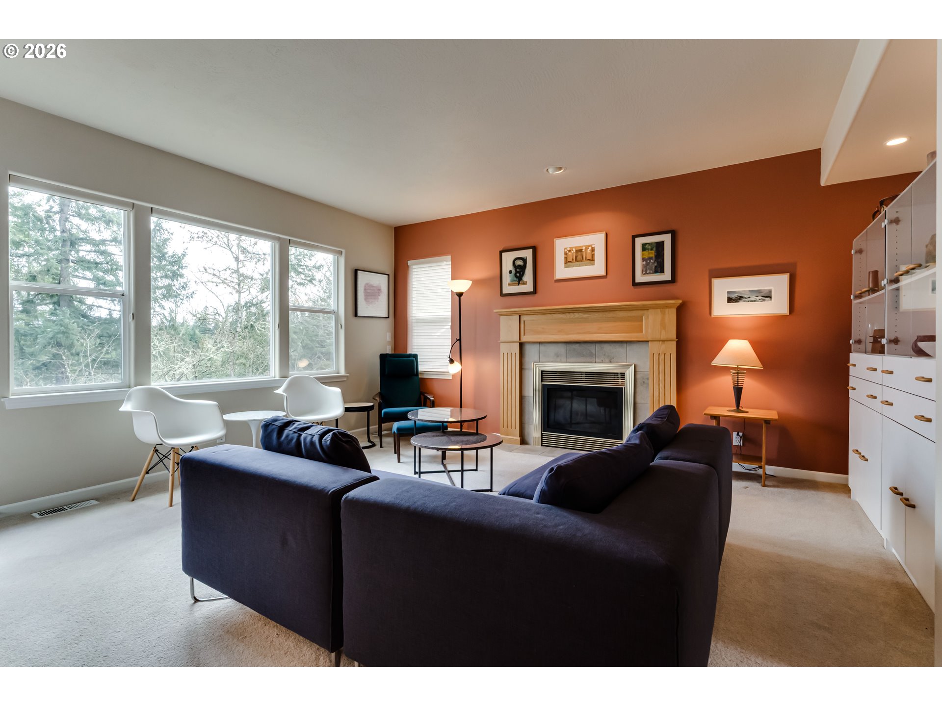3593 Lawrence Street Eugene, OR 97405 - Photo 5 of 33 Living Room