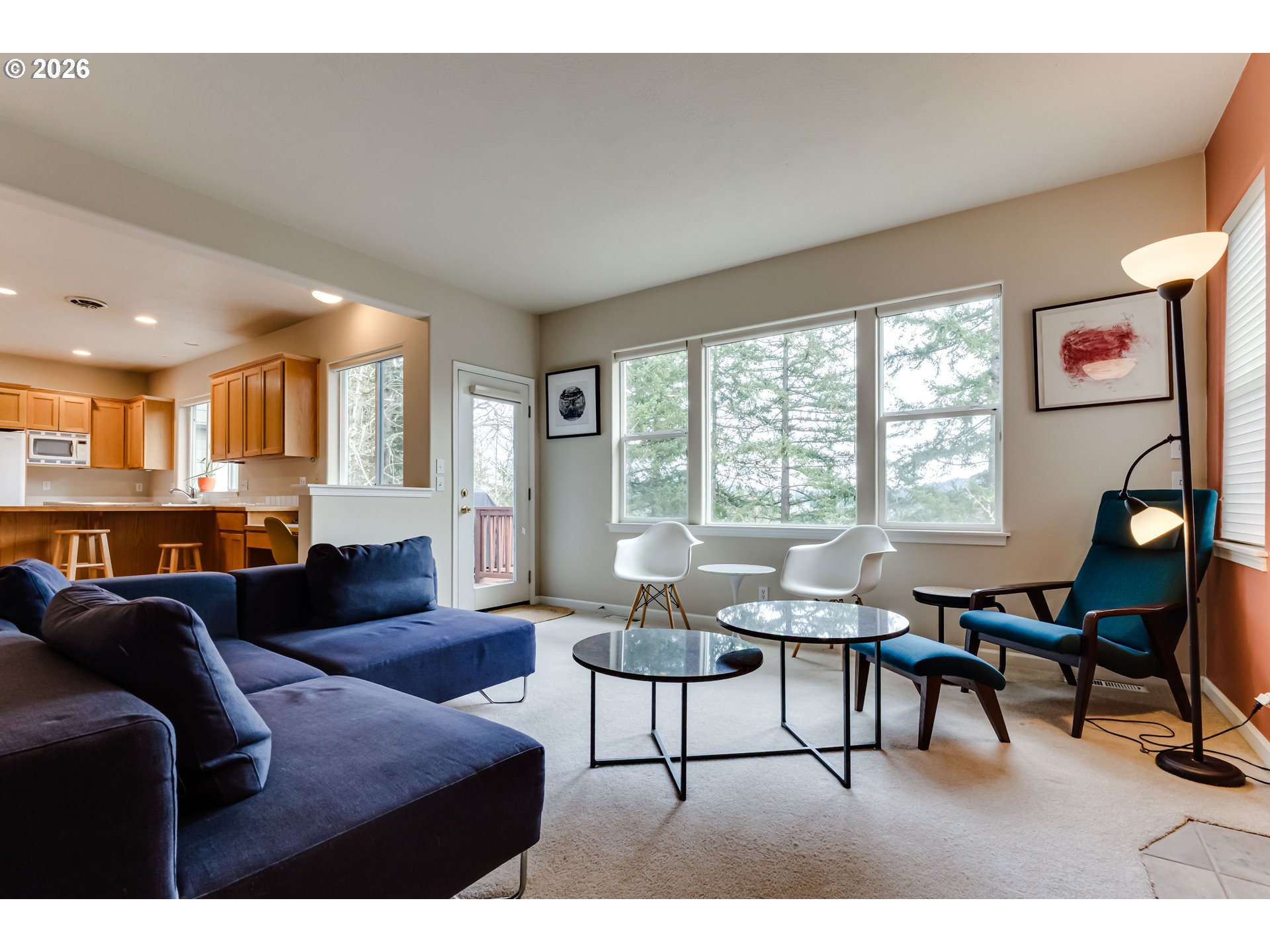 3593 Lawrence Street Eugene, OR 97405 - Photo 6 of 33 Living Room