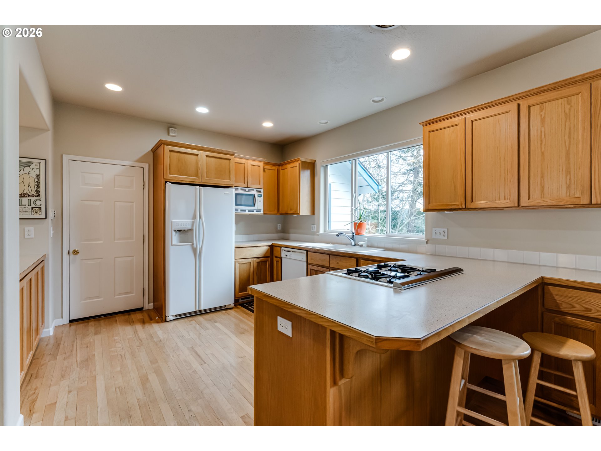 3593 Lawrence Street Eugene, OR 97405 - Photo 8 of 33 Kitchen