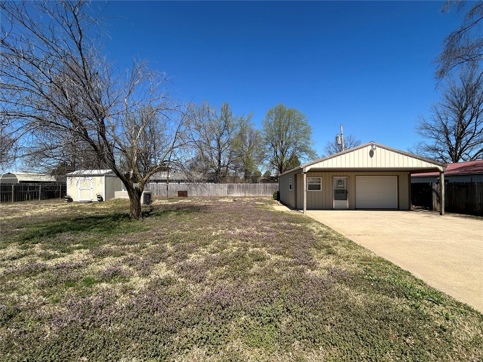 17531 Division Street Kennett, MO 63857 - Photo 4 of 24