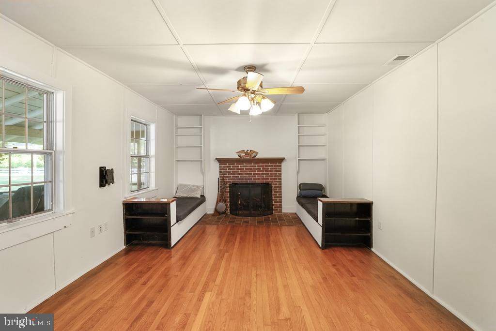 11260 Acker Road Newburg, MD 20664 - Photo 7 of 50