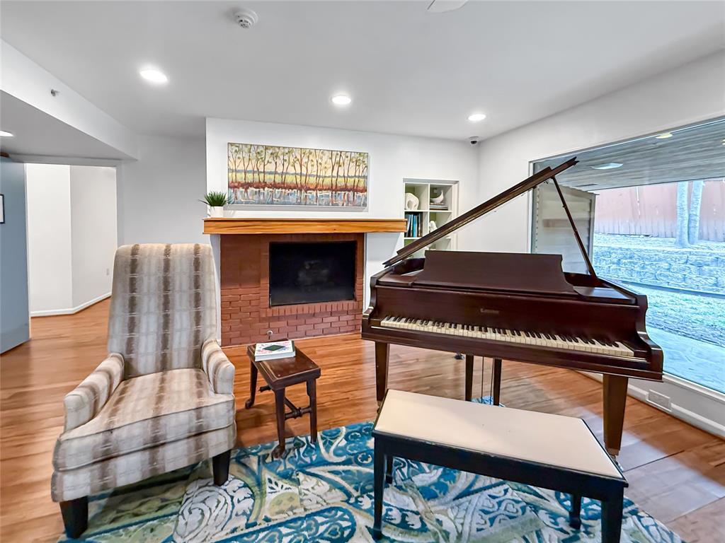 921 Northwest 9th Street Grand Prairie, TX 75050 - Photo 18 of 40