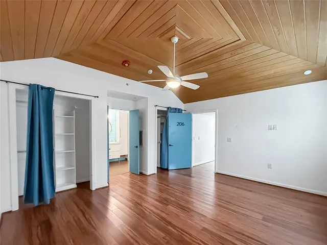 $675,000 | 921 Northwest 9th Street, Grand Prairie, TX 75050