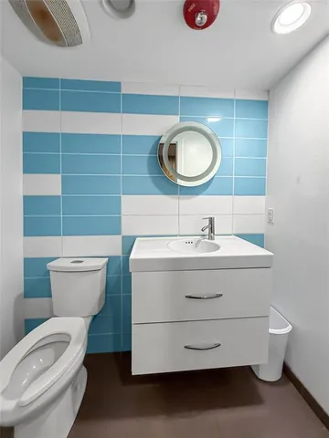 $675,000 | 921 Northwest 9th Street, Grand Prairie, TX 75050