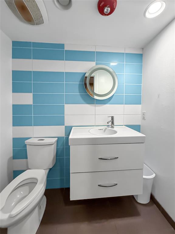 921 Northwest 9th Street Grand Prairie, TX 75050 - Photo 29 of 40