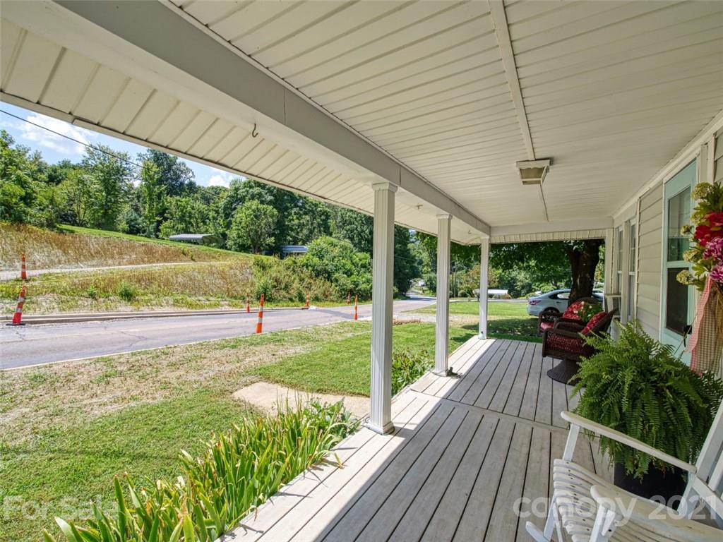 23 Newfound Road Asheville, NC 28806 - Photo 11 of 38 Gallery Image 11