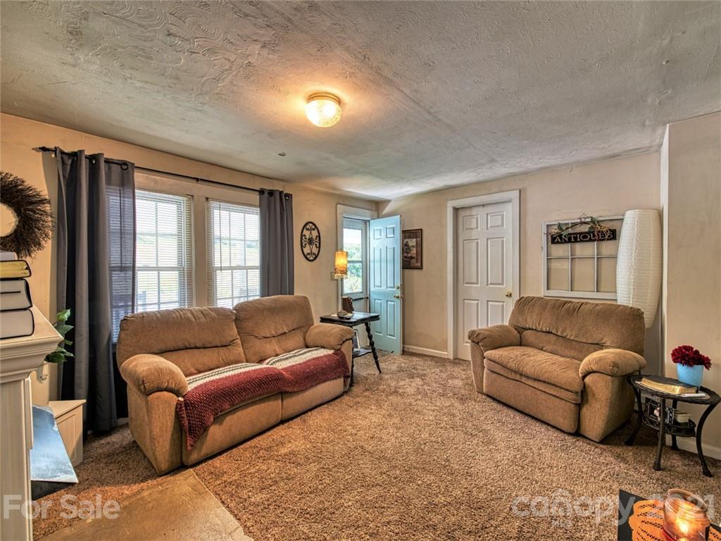 23 Newfound Road Asheville, NC 28806 - Photo 15 of 38 Gallery Image 15
