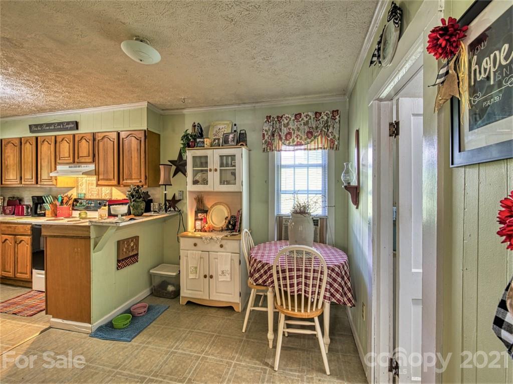 23 Newfound Road Asheville, NC 28806 - Photo 16 of 38 Gallery Image 16