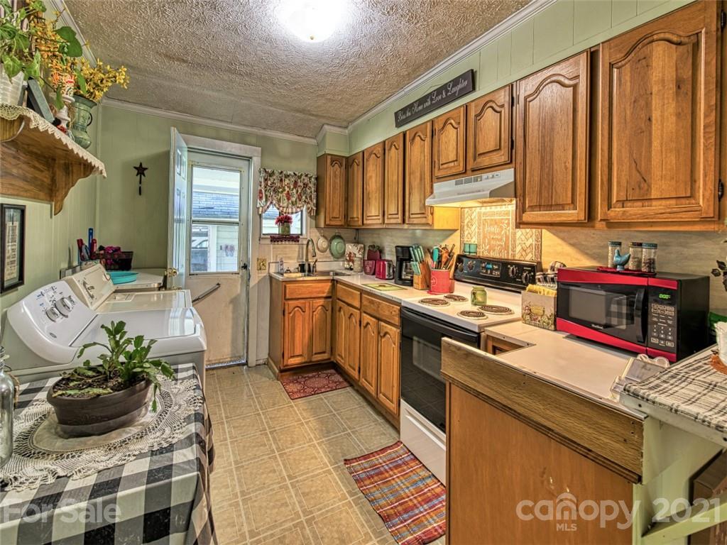 23 Newfound Road Asheville, NC 28806 - Photo 18 of 38 Gallery Image 18