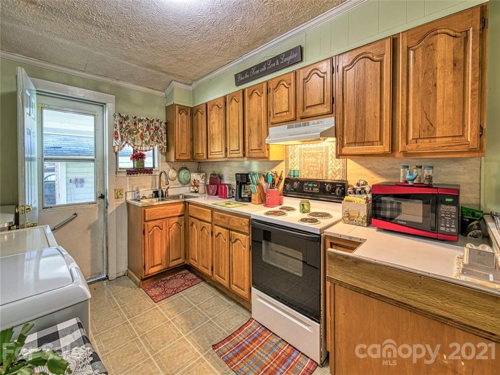 23 Newfound Road Asheville, NC 28806 - Photo 19 of 38 Gallery Image 19