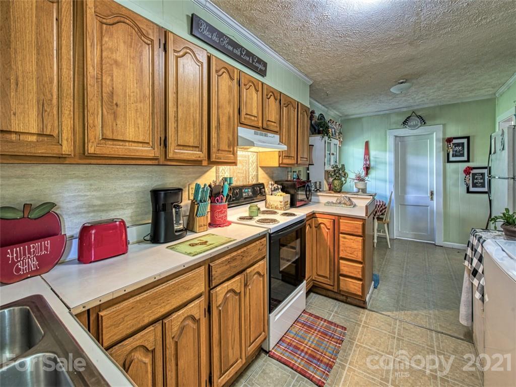 23 Newfound Road Asheville, NC 28806 - Photo 21 of 38 Gallery Image 21