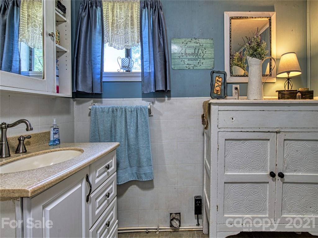 23 Newfound Road Asheville, NC 28806 - Photo 29 of 38 Gallery Image 29