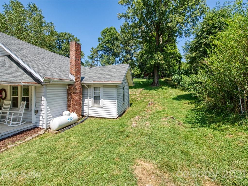 23 Newfound Road Asheville, NC 28806 - Photo 5 of 38 Gallery Image 5