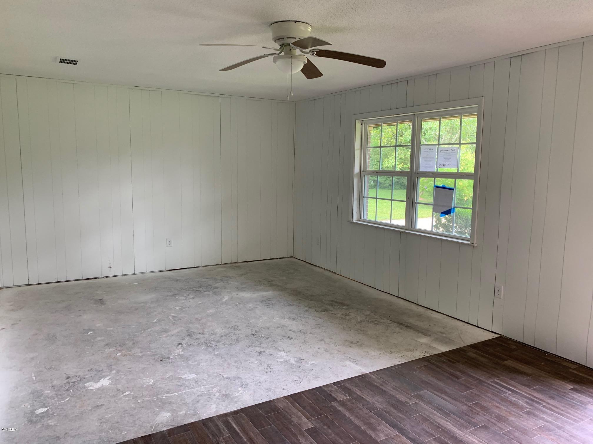 23513 Shavers Road Saucier, MS 39574 - Photo 11 of 16 living2