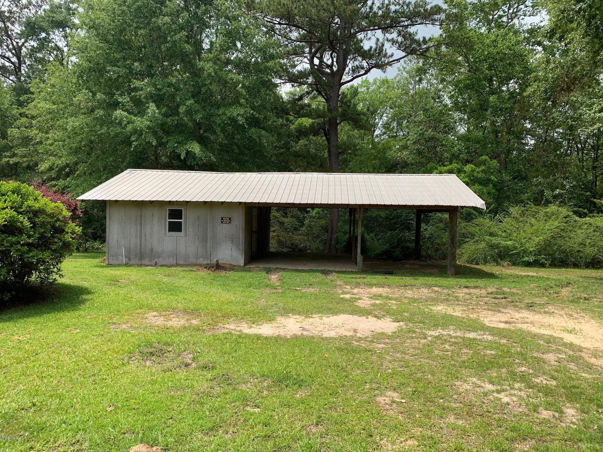 23513 Shavers Road Saucier, MS 39574 - Photo 13 of 16 workshop