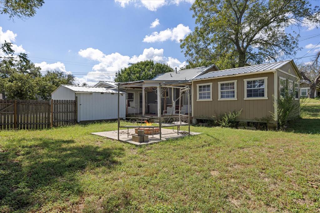625 South Lillian Stephenville, TX 76401 - Photo 10 of 34 a view of a house with backyard and sitting area