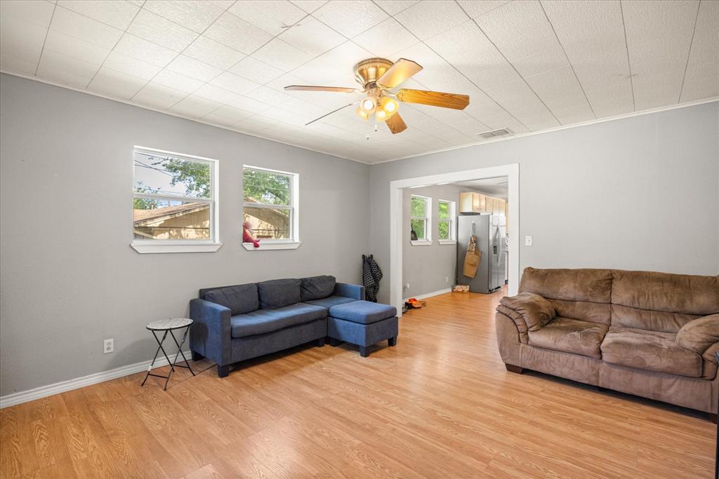 625 South Lillian Stephenville, TX 76401 - Photo 15 of 34 a living room with furniture and a large window