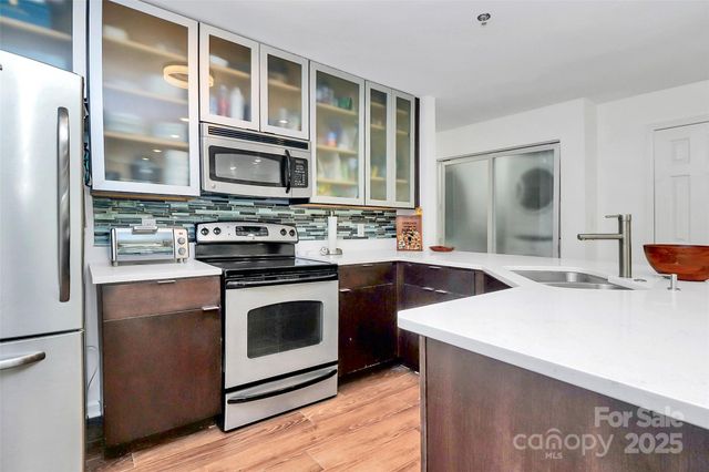 $244,000 | 509 North Graham Street, Unit 2A, Charlotte, NC 28202