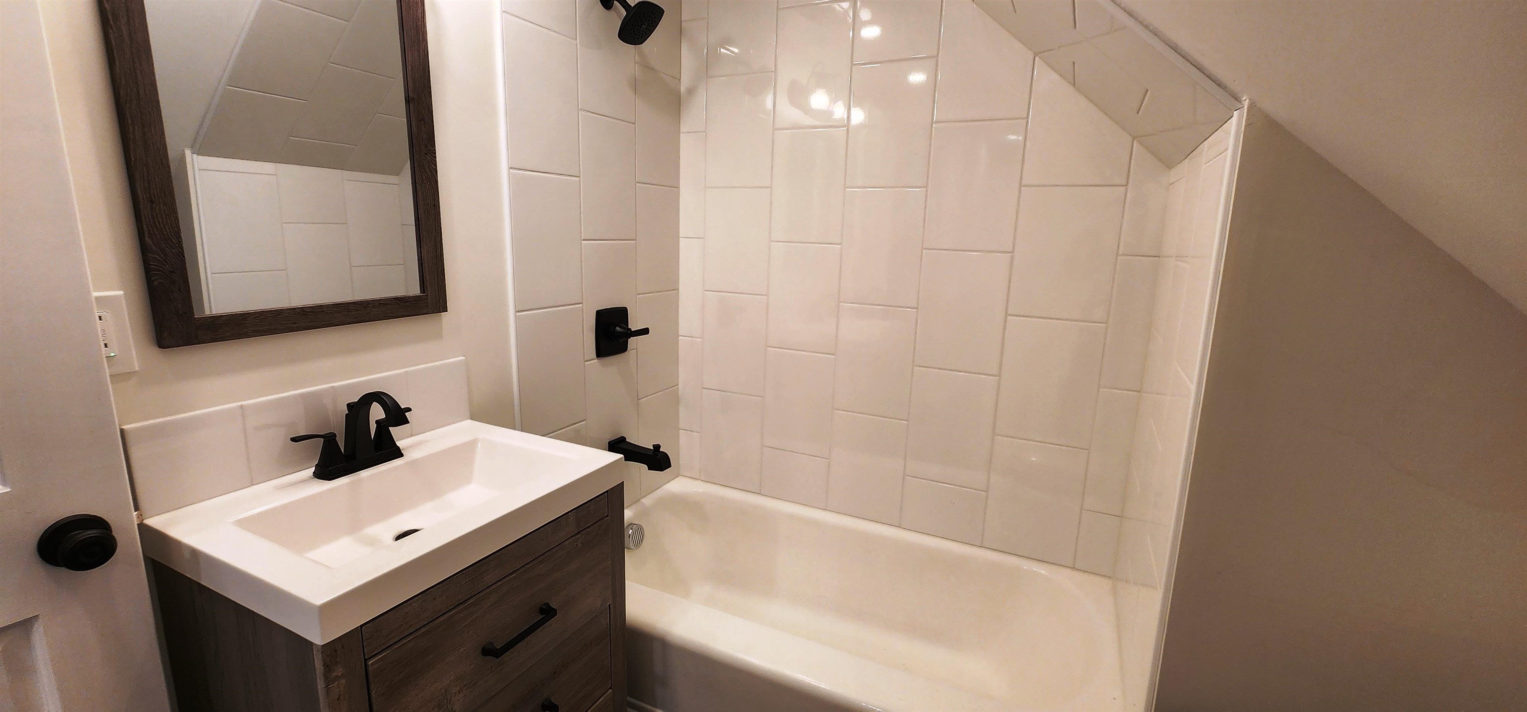 41 Foster Street Barre, VT 05641 - Photo 4 of 27