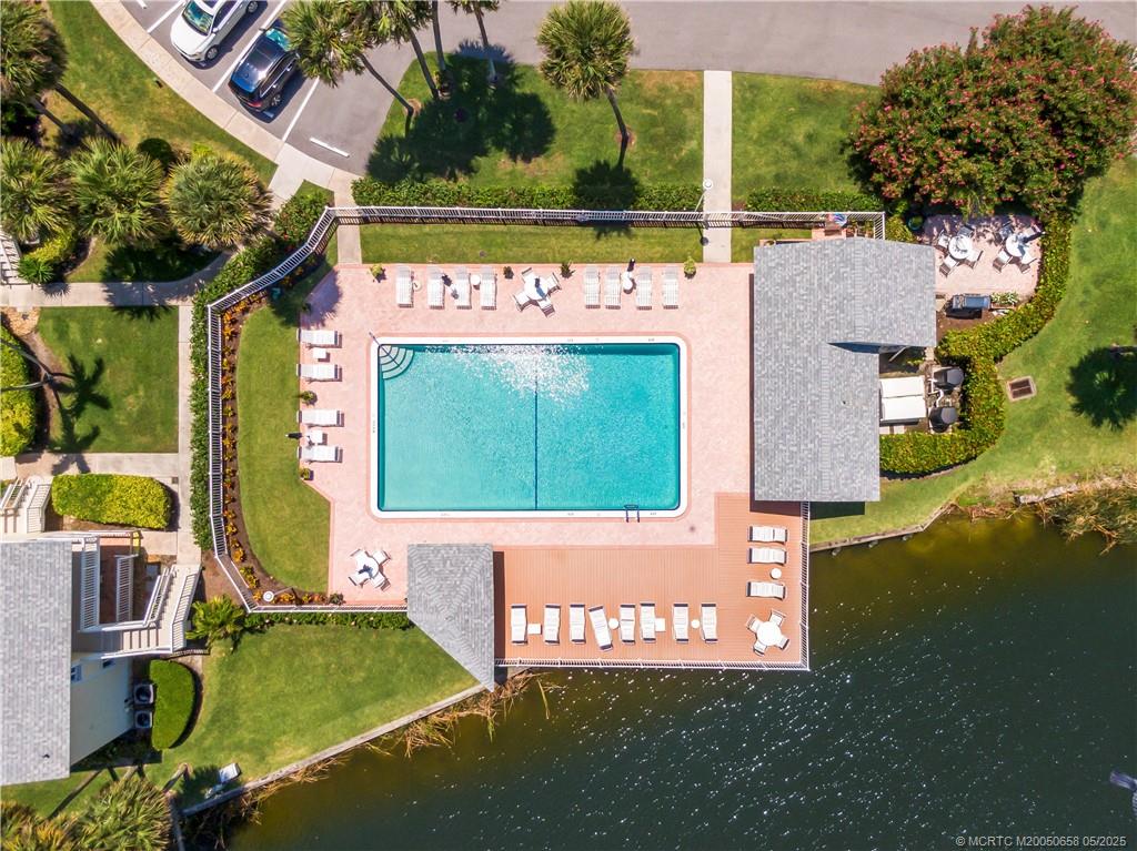 5571 Northeast Gulfstream Way Stuart, FL 34996 - Photo 39 of 40 an outdoor space with garden