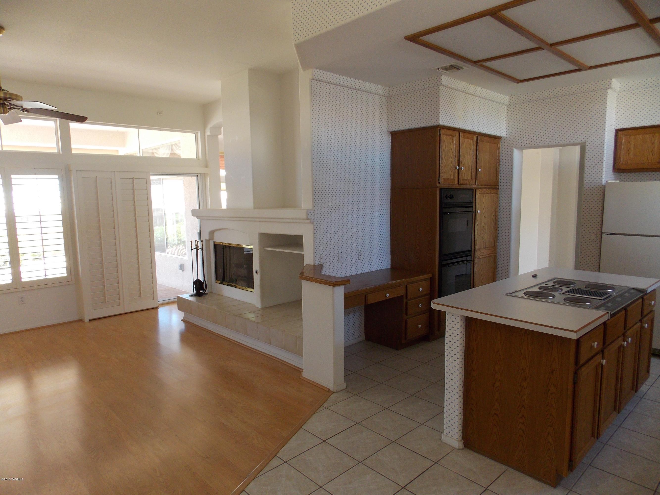 1686 East Crown Ridge Way Tucson, AZ 85755 - Photo 4 of 46