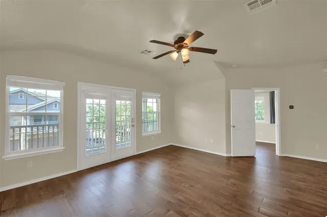 $1,575 | 1900 Scofield Ridge Parkway, Unit 3401, Austin, TX 78727