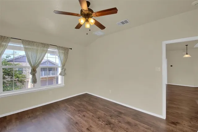 $1,575 | 1900 Scofield Ridge Parkway, Unit 3401, Austin, TX 78727