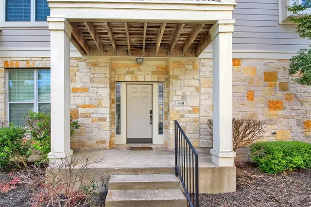 $1,575 | 1900 Scofield Ridge Parkway, Unit 3401, Austin, TX 78727