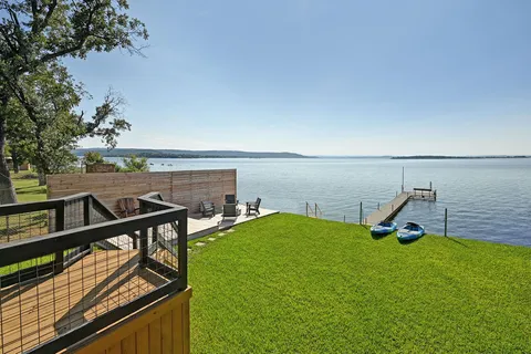 $639,999 | 611 Lakeshore Loop, Tow, TX 78672