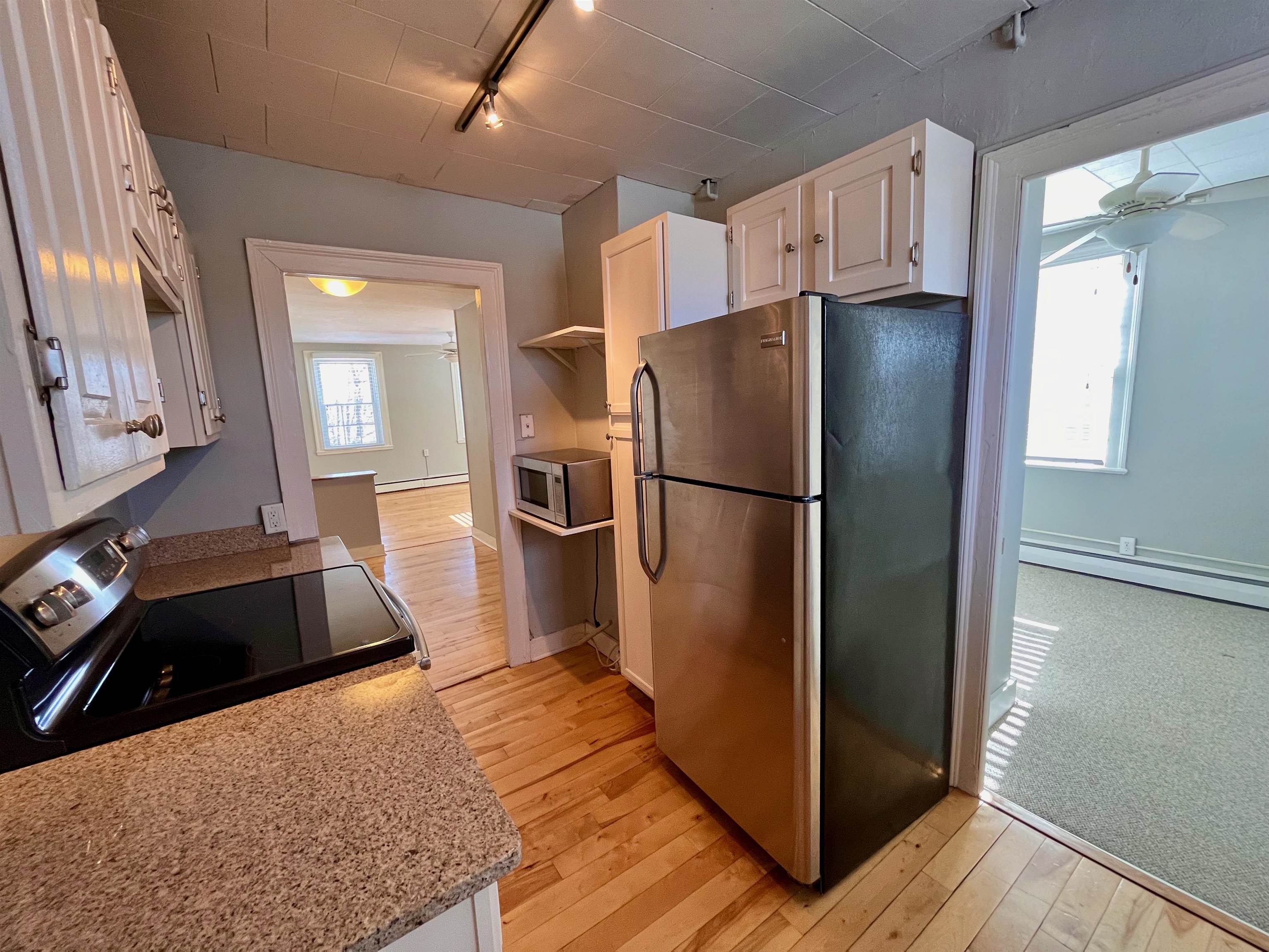 9 Prospect Street, Unit 4 Portsmouth, NH 03801 - Photo 13 of 22