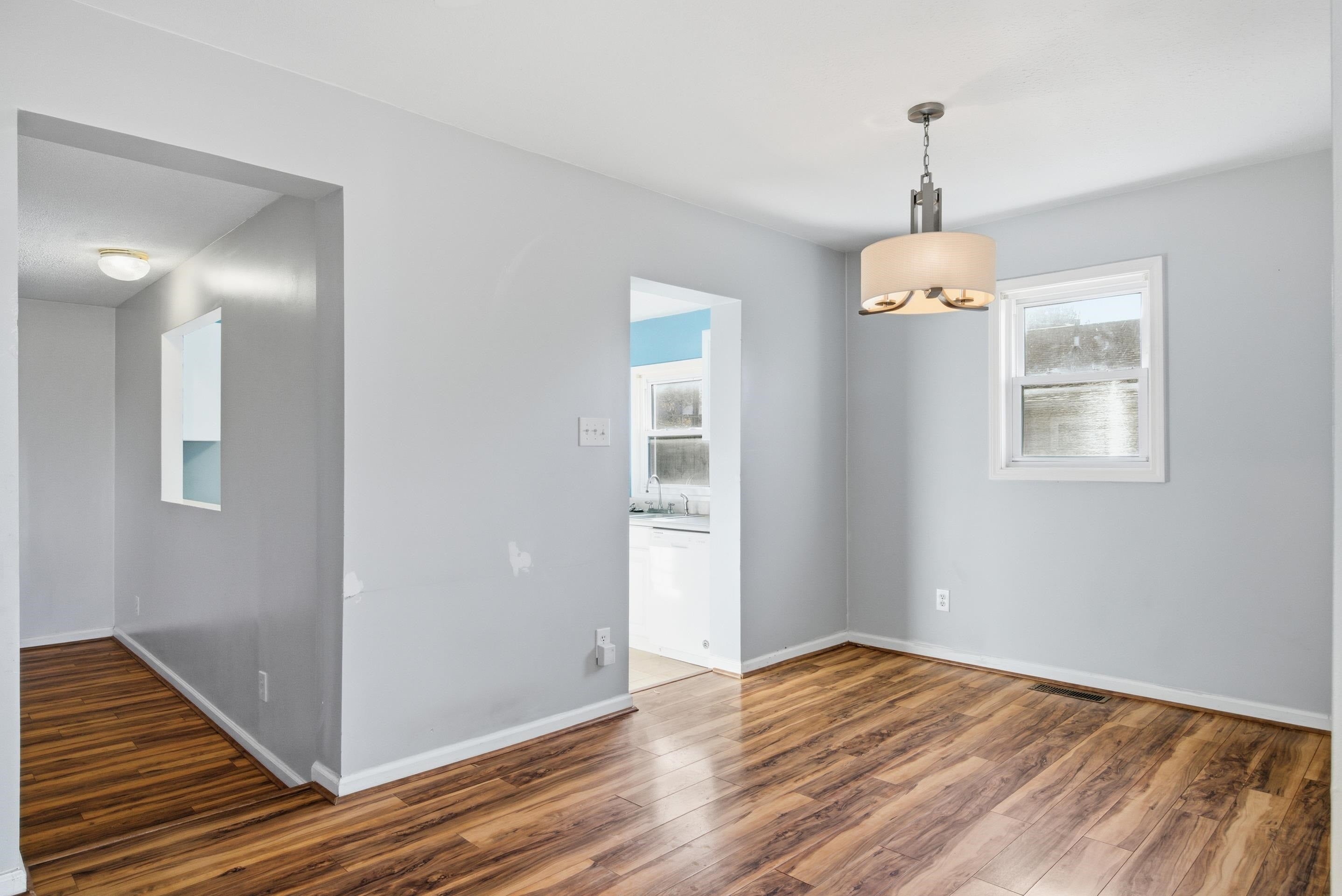 6704 Dudley Ferry Road Radford, VA 24141 - Photo 11 of 38 Gallery Image 11