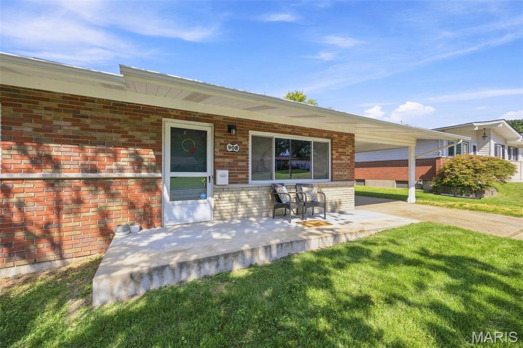 908 Buckley Road Mehlville, MO 63125 - Photo 3 of 34 Gallery Image 3