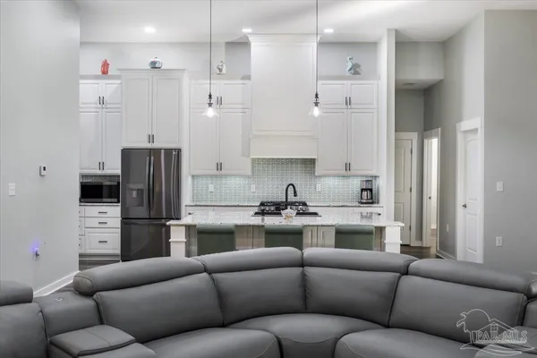 $925,000 | 5923 Michael Drive, Milton, FL 32583