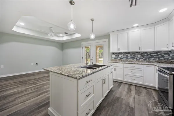 $925,000 | 5923 Michael Drive, Milton, FL 32583