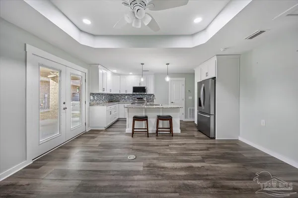 $925,000 | 5923 Michael Drive, Milton, FL 32583