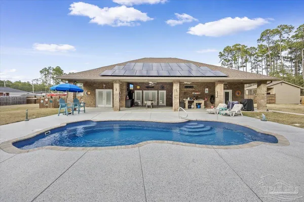 $925,000 | 5923 Michael Drive, Milton, FL 32583