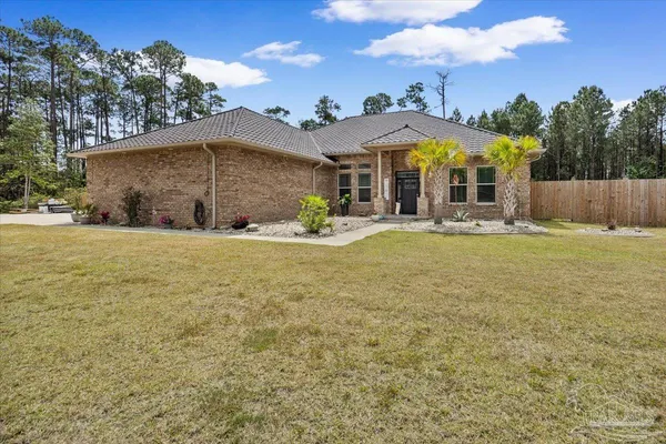 $925,000 | 5923 Michael Drive, Milton, FL 32583